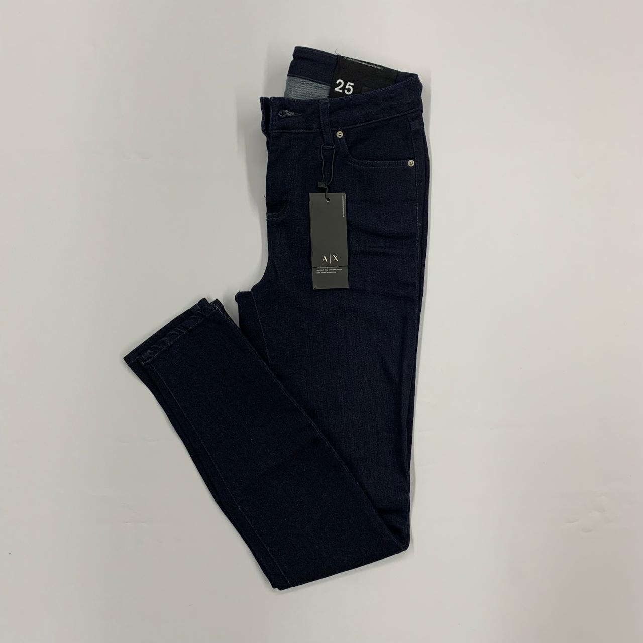 PANTALÓN ARMANI EXCHANGE COLOR NEGRO DESLAVADO SKINNY