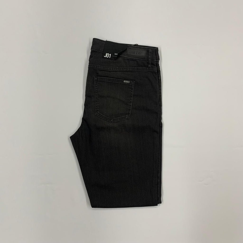 PANTALÓN ARMANI EXCHANGE COLOR NEGRO DESLAVADO SKINNY