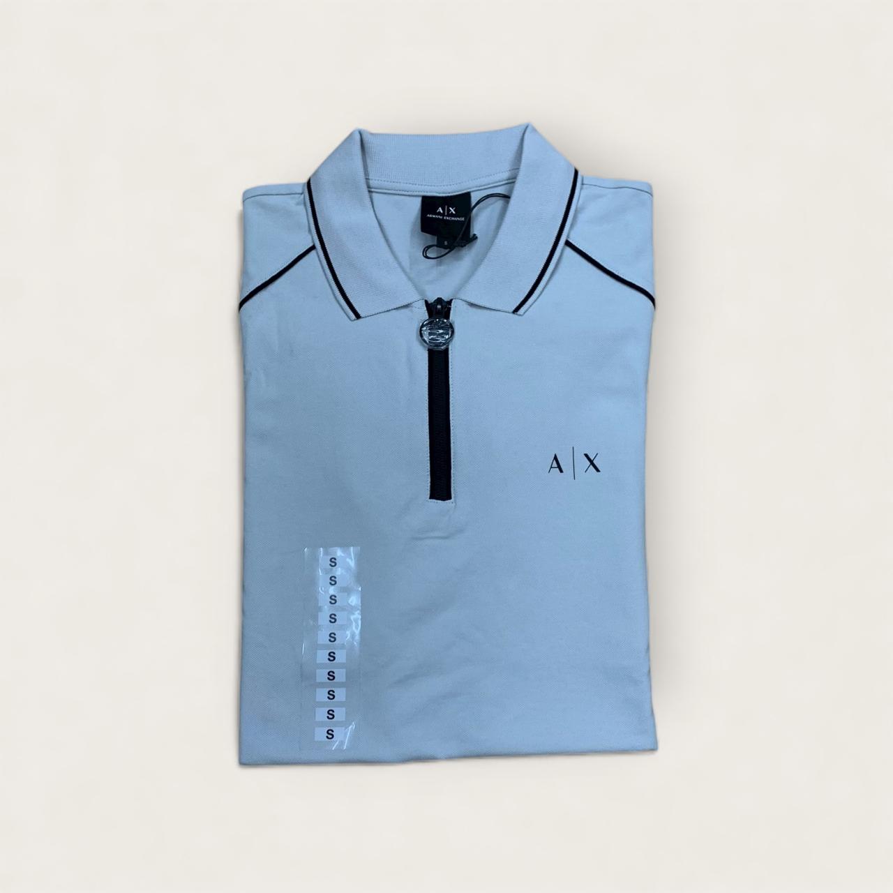 POLO ARMANI EXCHANGE HOMBRE COLOR CELESTE CORTE REGULAR